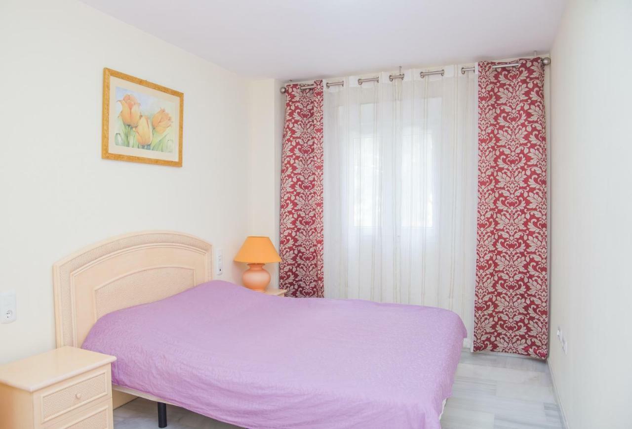 1Br Beachfront Complex - Mi Capricho Sitio de Calahonda Bagian luar foto