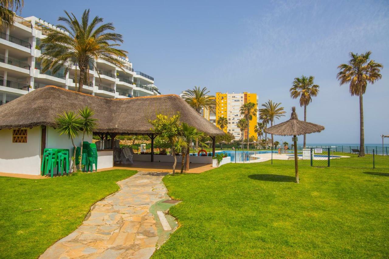 1Br Beachfront Complex - Mi Capricho Sitio de Calahonda Bagian luar foto